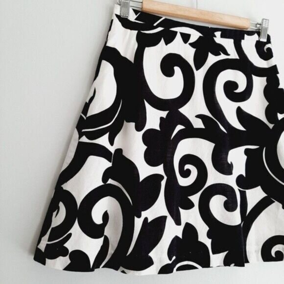 J. CREW Scroll Floral A-Line Mini Skirt B&W Sz 0 - Picture 3 of 8